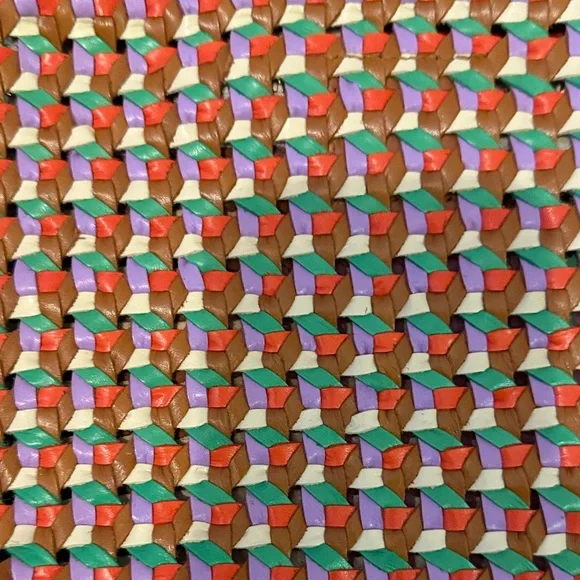 Stylish Woven Crossbody Bag in Orange and Green - Picture 4 of 4